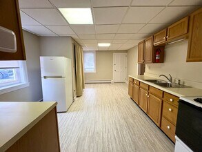 220 Hill St in Bainbridge, PA - Building Photo - Building Photo