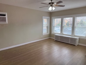 6030 W Addison St in Chicago, IL - Building Photo - Building Photo