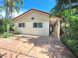 1616 Adams St in Hollywood, FL - Building Photo