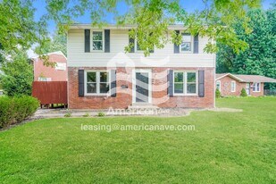 520 Goyne Ave in Jeffersonville, IN - Building Photo