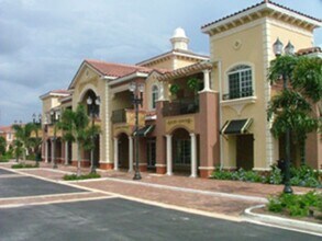 20260 Estero Gardens Cir, Unit Villagio 104 in Estero, FL - Foto de edificio - Building Photo