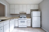 5829 Williamsburg Trce