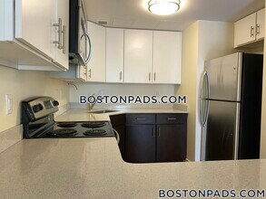 8 Winter Pl in Boston, MA - Building Photo - Building Photo