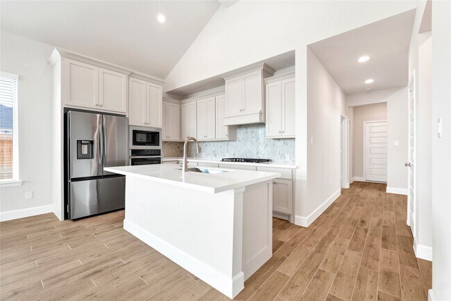 property at 2811 Sunrise Fld Ln