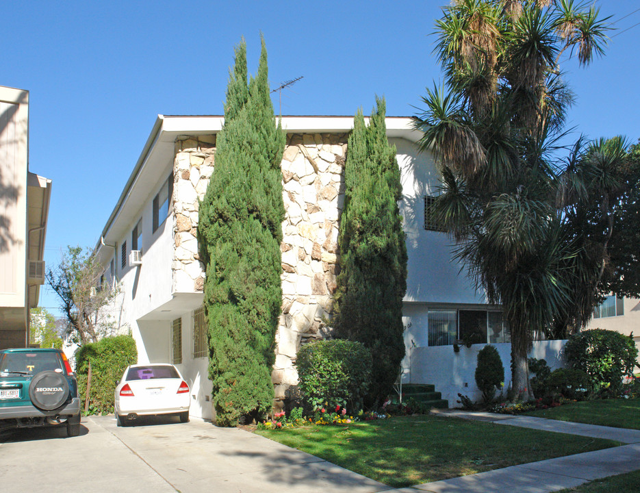 903 S Bedford St in Los Angeles, CA - Foto de edificio