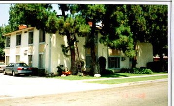 12571 Adelle St in Garden Grove, CA - Building Photo - Building Photo