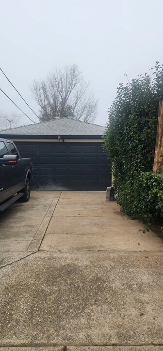 3438 Marjorie Way in Sacramento, CA - Building Photo