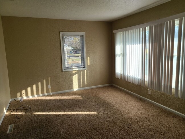 429 Anthony St in Waterloo, IA - Building Photo - Building Photo