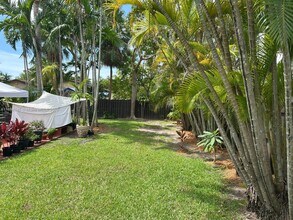 12800 SW 104th Terrace in Miami, FL - Building Photo - Building Photo