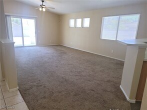 3803 Caldwell Cir in Las Vegas, NV - Foto de edificio - Building Photo