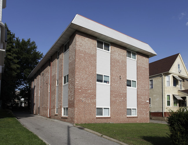 1116 S 31st St in Omaha, NE - Building Photo - Building Photo