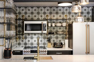 35 Upper Woodbridge Rd in Snowmass Village, CO - Building Photo - Building Photo