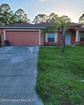 3266 Weyburn Ave SE in Palm Bay, FL - Building Photo