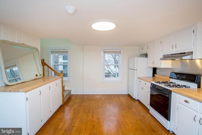 property at 67 Ferry St