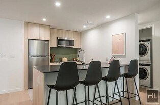 975 Nostrand Ave in Brooklyn, NY - Building Photo