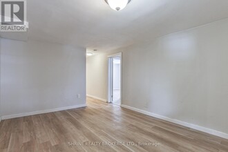 13-13 Sterling St in London, ON - Building Photo - Building Photo