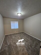 5700 S Summit Creek Way in Boise, ID - Building Photo - Building Photo