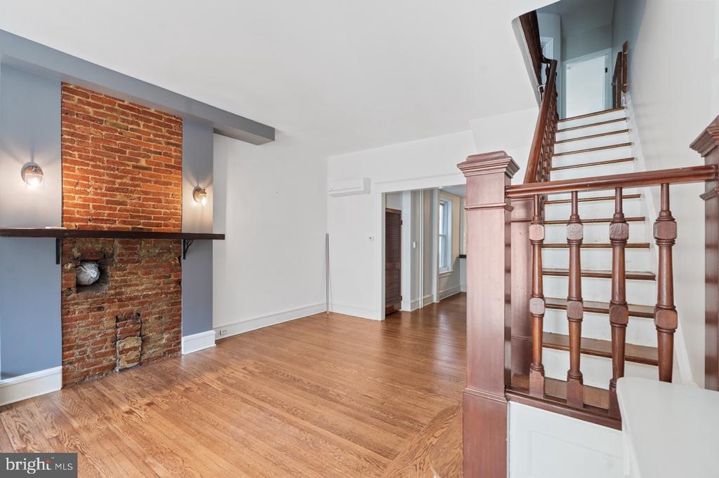 333 E Union St in Burlington, NJ - Building Photo