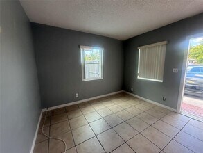 1980 SW 28th Ave in Fort Lauderdale, FL - Building Photo - Building Photo