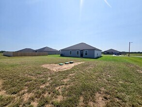 40952 Shawnee Meadows Dr in Shawnee, OK - Building Photo - Building Photo