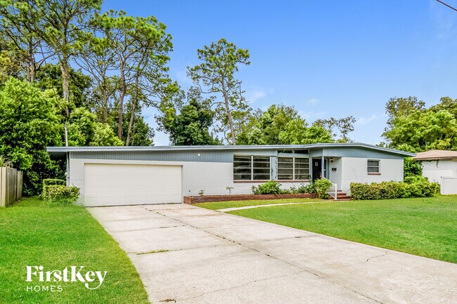 5521 Coppedge Ave in Jacksonville, FL - Foto de edificio - Building Photo