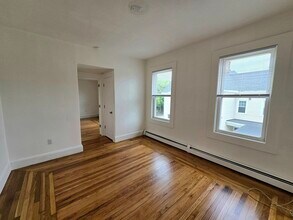 63 Stewart St in Quincy, MA - Building Photo - Building Photo
