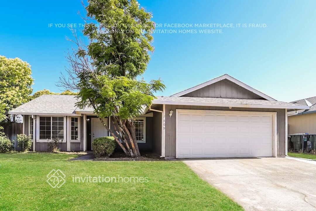 7809 Caber Way in Sacramento, CA - Building Photo