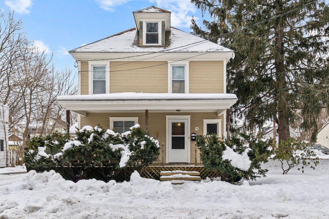 54 Union St in Winooski, VT - Foto de edificio