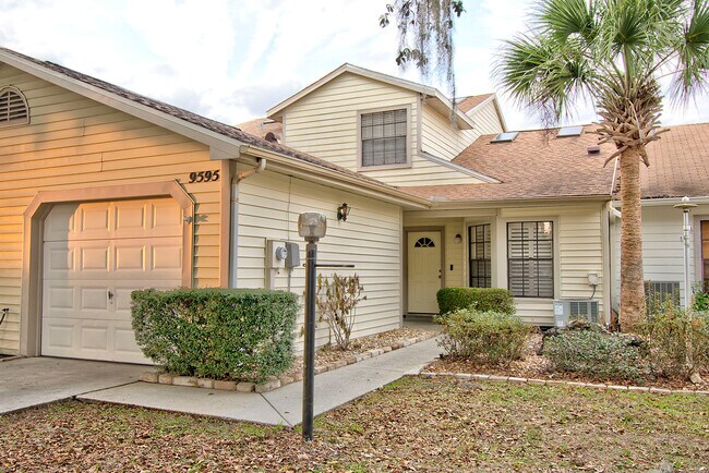 9595 E Pelican Cove Ct in Inverness, FL - Building Photo - Building Photo