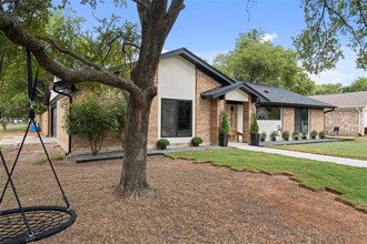 9609 Chukar Cir in Austin, TX - Foto de edificio - Building Photo