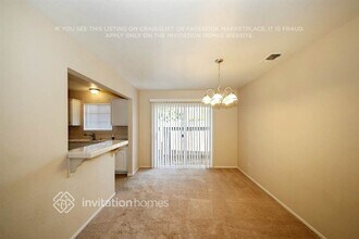 3725 17th Ave in Sacramento, CA - Foto de edificio - Building Photo