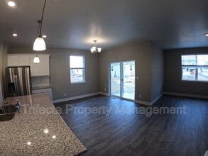 1938 Raindrop Dr in Windsor, CO - Building Photo - Building Photo