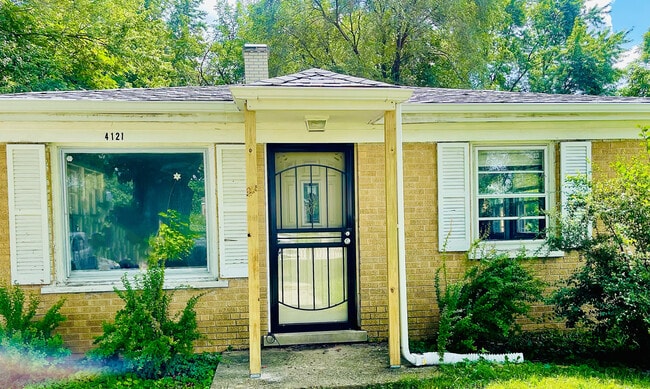property at 4121 W 135th Pl