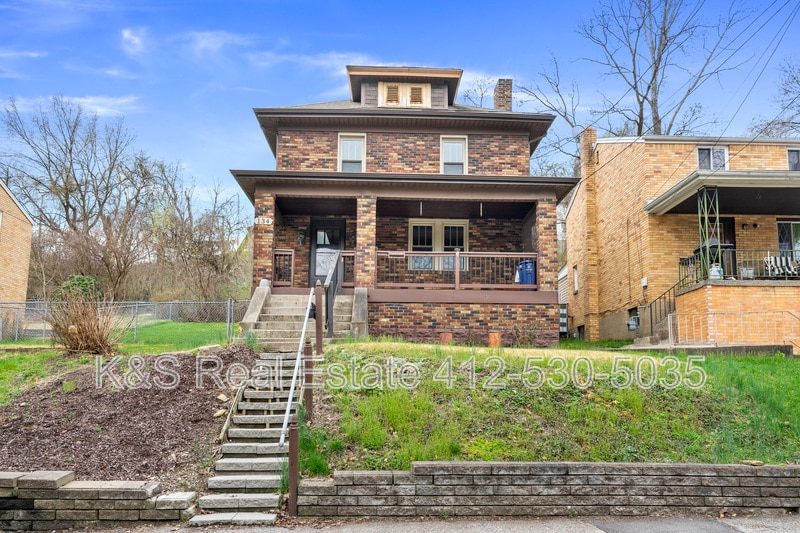 134 Groveland St in Pittsburgh, PA - Foto de edificio