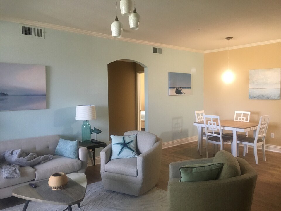 22681 Oakgrove, Unit #212 in Aliso Viejo, CA - Building Photo