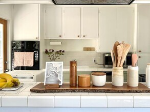 927 Marine Ave in Manhattan Beach, CA - Building Photo - Building Photo