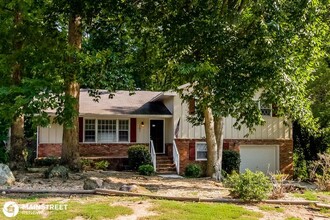 2693 Stoneview Terrace in East Point, GA - Building Photo - Building Photo