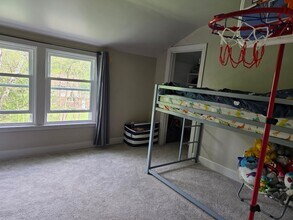 869 Hillside Dr in Lewiston, NY - Building Photo - Building Photo