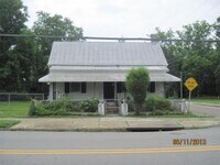 1622 Old Savannah Rd