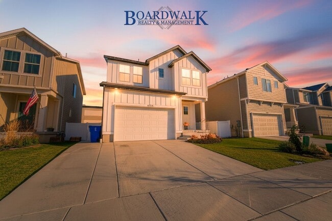 property at 622 N Trident Dr