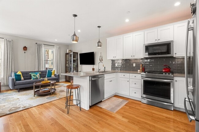 178 Thornton St, Unit 1