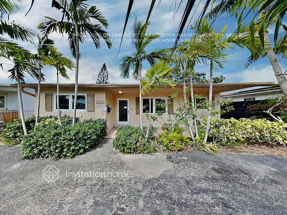2210 N 55th Ave in Hollywood, FL - Building Photo
