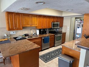 1141 SW 44th St in Cape Coral, FL - Building Photo - Building Photo
