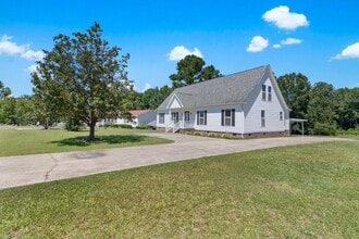 109 Rose Landing Dr in Goldsboro, NC - Building Photo - Building Photo