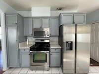 4930 Cherryville Ln in Sacramento, CA - Building Photo - Building Photo