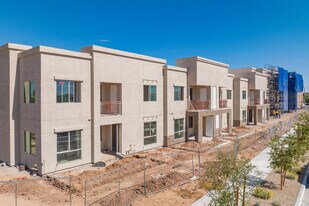 Marlowe Peoria Place in Peoria, AZ - Building Photo