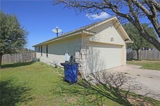 1705 Waterfall Ave in Leander, TX - Building Photo - Building Photo