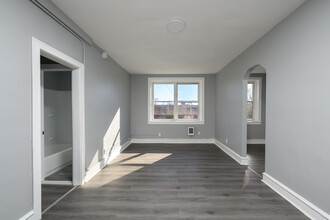 Foulkrod Manor LLC in Philadelphia, PA - Foto de edificio - Interior Photo