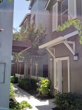 1319 De Altura Common in San Jose, CA - Foto de edificio - Building Photo