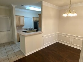 201 1st St in Denton, TX - Building Photo - Building Photo
